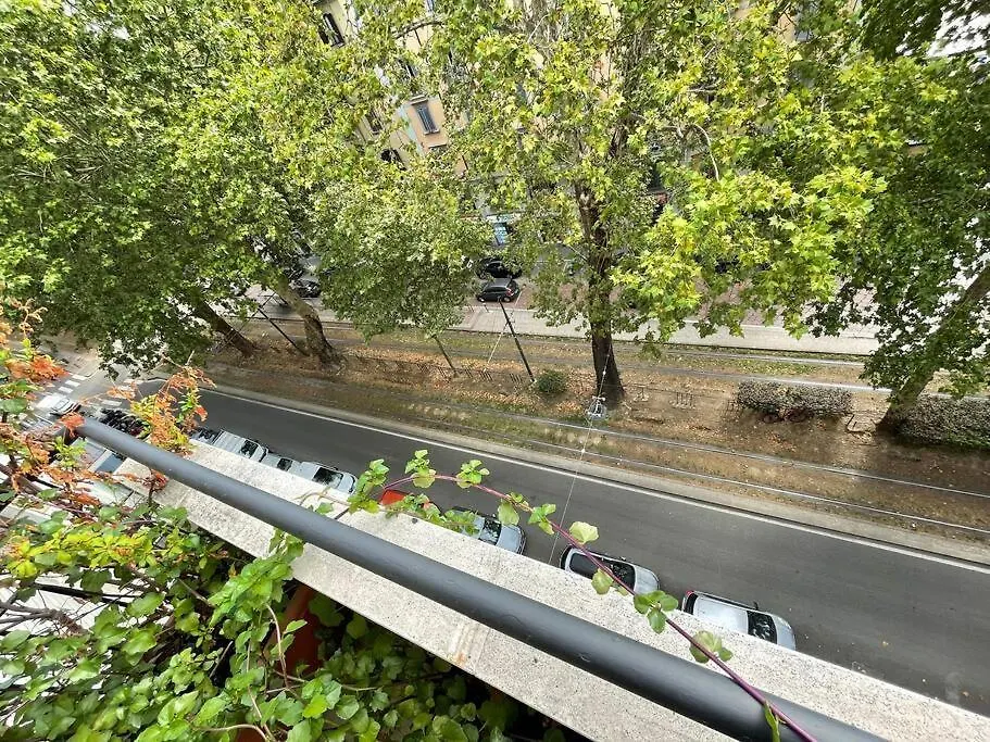 Séjour chez l'habitant Appartement Casa Caldara à Milan Italie